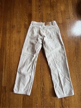 Vintage Levi’s 562 Jeans 28x28 Beige Tan Made in USA 1996 Loose Fit